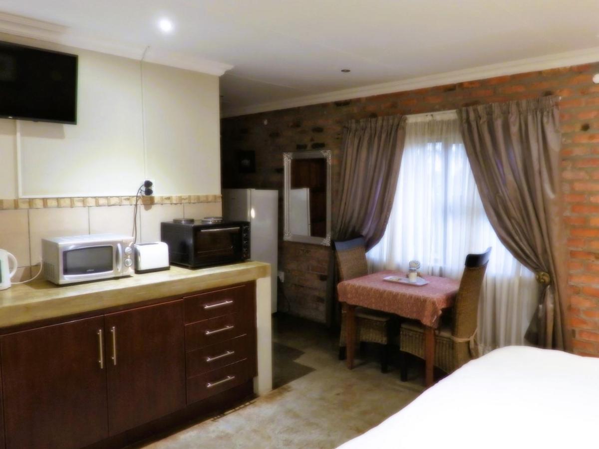Maretlwane Guesthouse Buffelspoort Εξωτερικό φωτογραφία
